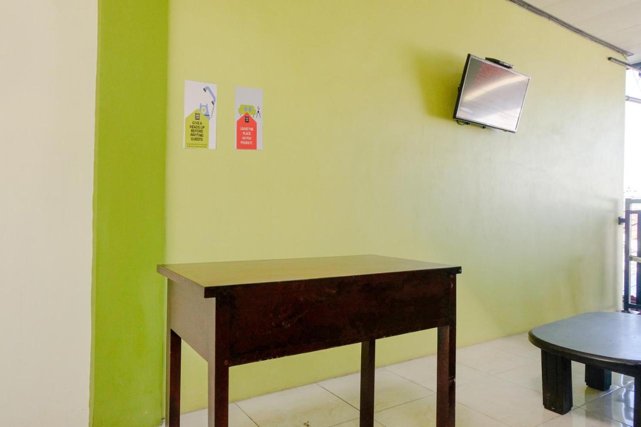 Zulfina Homestay Syariah Mitra Reddoorz Banyuwangi  Luaran gambar