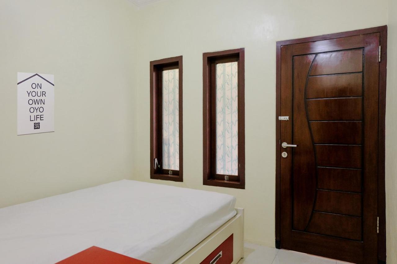 Zulfina Homestay Syariah Mitra Reddoorz Banyuwangi  Luaran gambar