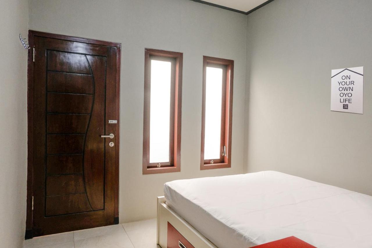 Zulfina Homestay Syariah Mitra Reddoorz Banyuwangi  Luaran gambar